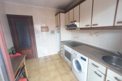 Se Vende Piso En El Centro De Portugalete Junto Al Metro De 2 Habitaciones Con balcon