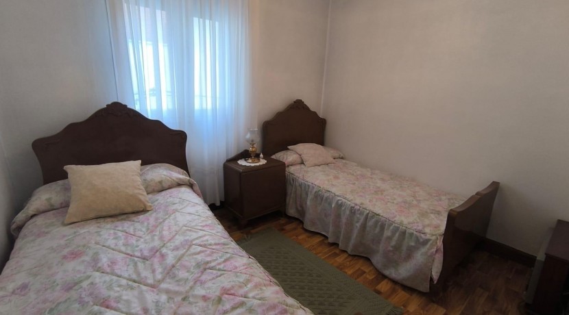 SE VENDE PISO EN ETXEBARRI CERCA DEL METRO