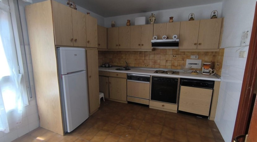 SE VENDE PISO EN ETXEBARRI CERCA DEL METRO