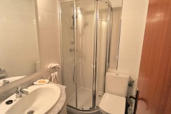 SE VENDE PISO EN ETXEBARRI CERCA DEL METRO