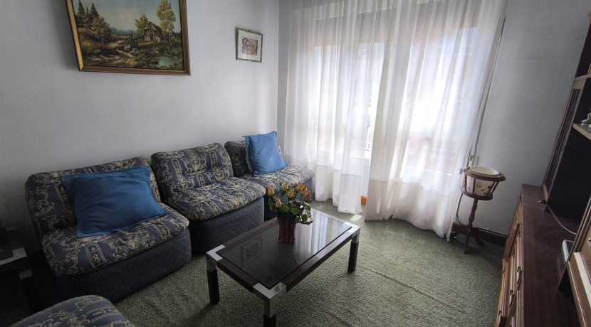 SE VENDE PISO EN ETXEBARRI CERCA DEL METRO