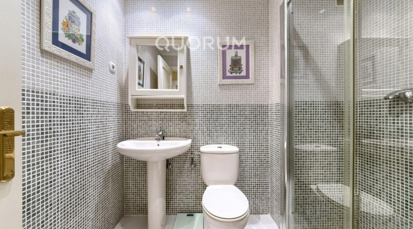 Se Vende Precioso Piso En El Centro De Barakaldo Con 3 Habitaciones 2 Baños Garaje y Trastero Directo