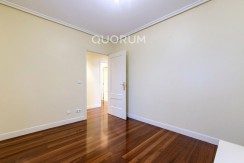Se Vende Precioso Piso En El Centro De Barakaldo Con 3 Habitaciones 2 Baños Garaje y Trastero Directo