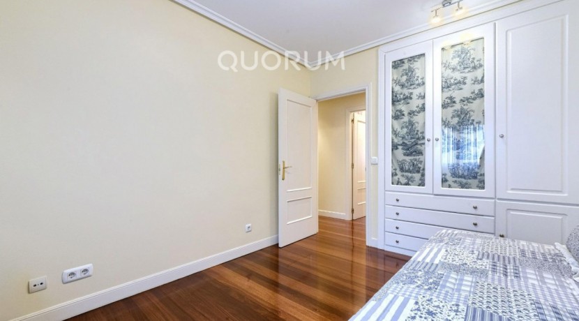 Se Vende Precioso Piso En El Centro De Barakaldo Con 3 Habitaciones 2 Baños Garaje y Trastero Directo
