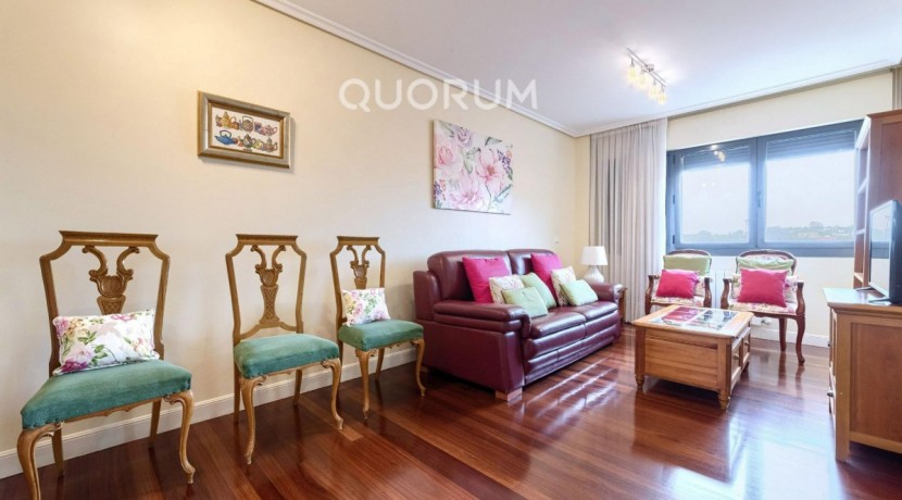 Se Vende Precioso Piso En El Centro De Barakaldo Con 3 Habitaciones 2 Baños Garaje y Trastero Directo