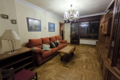 TRES HABITACIONES Y DOS BAÑOS EN RONDA RESURRECIÓN MARIA DE AZKUE