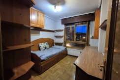 TRES HABITACIONES Y DOS BAÑOS EN RONDA RESURRECIÓN MARIA DE AZKUE