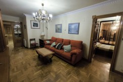 TRES HABITACIONES Y DOS BAÑOS EN RONDA RESURRECIÓN MARIA DE AZKUE