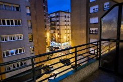 TRES HABITACIONES Y DOS BAÑOS EN RONDA RESURRECIÓN MARIA DE AZKUE