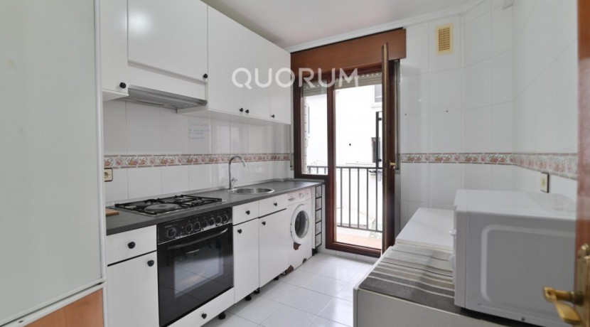 Vivienda 2 Habitaciones mas balcón en Irala