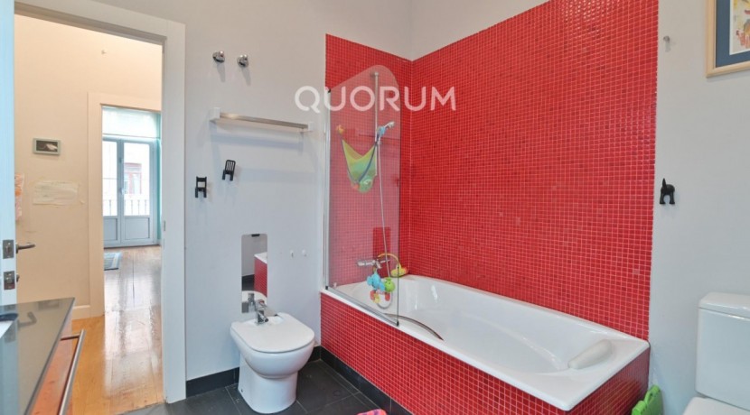 Vivienda Céntrica con Encanto de 3 Hab y 3 Baños