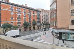 Vivienda Céntrica con Encanto de 3 Hab y 3 Baños