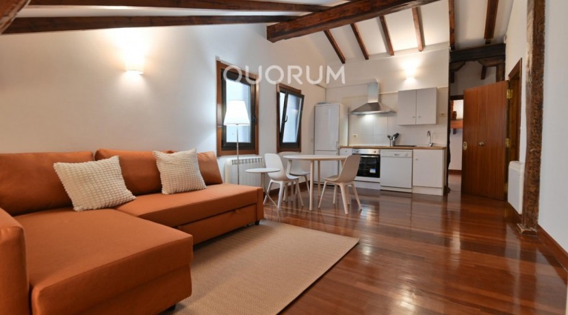 Vivienda con Encanto de 1 Hab en Diputación