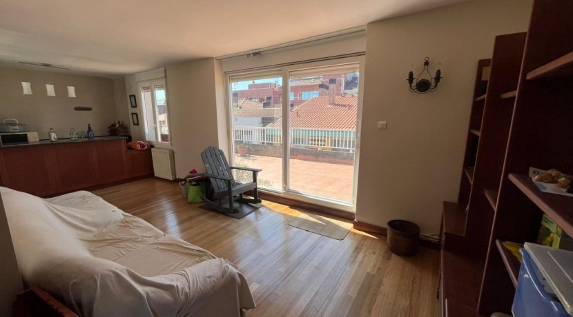 Vivienda Con Espectacular Terraza En Romo