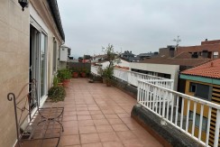 Vivienda Con Espectacular Terraza En Romo