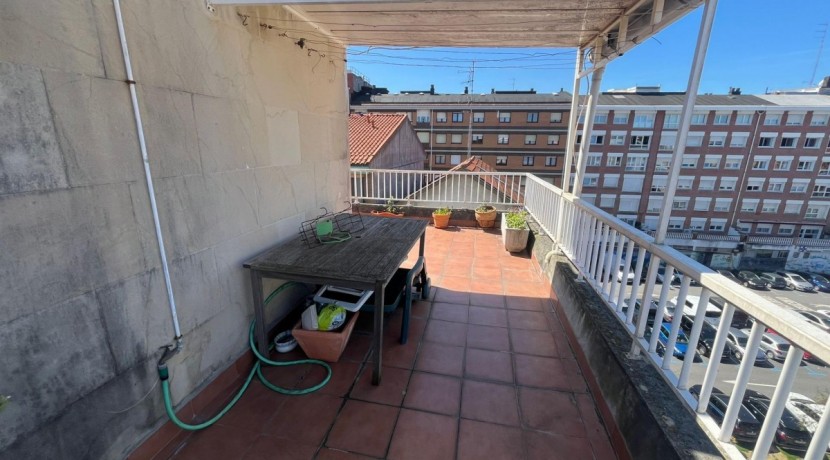 Vivienda Con Espectacular Terraza En Romo