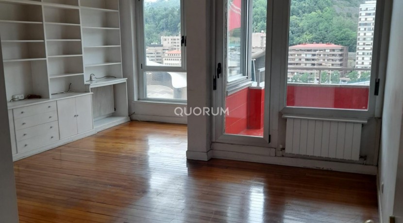 Vivienda con gran potencial junto al Guggenheim