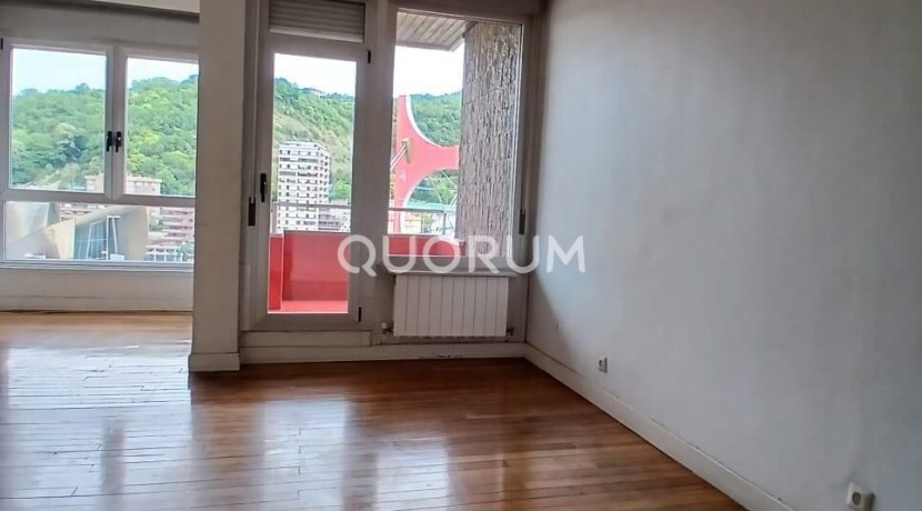 Vivienda con gran potencial junto al Guggenheim