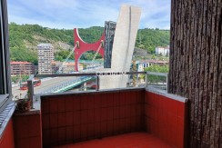 Vivienda con gran potencial junto al Guggenheim
