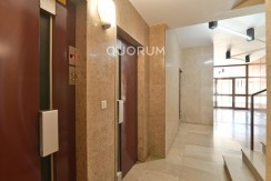 Vivienda con reformada con vistas y garaje en Sarriko