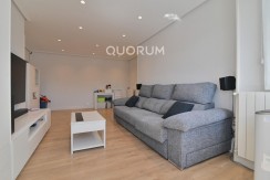 Vivienda con reformada con vistas y garaje en Sarriko