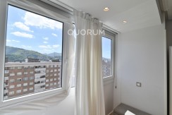Vivienda con reformada con vistas y garaje en Sarriko