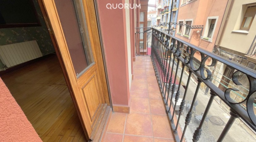 Vivienda de 2 Habitaciones En El Casco Histórico