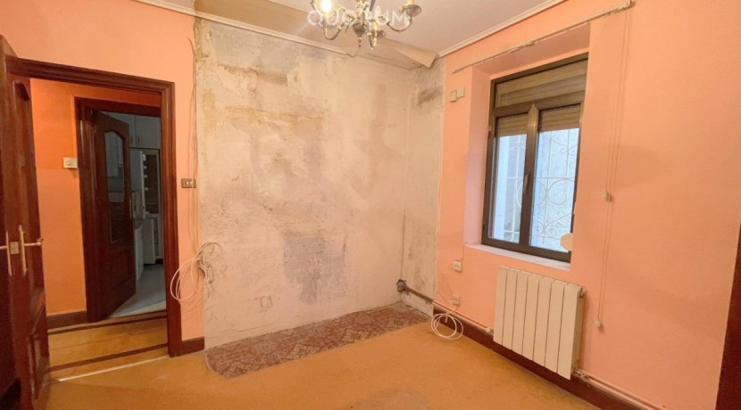 Vivienda de 2 Habitaciones En El Casco Histórico