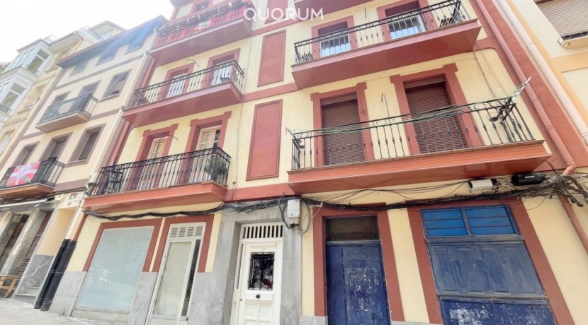 Vivienda de 2 Habitaciones En El Casco Histórico