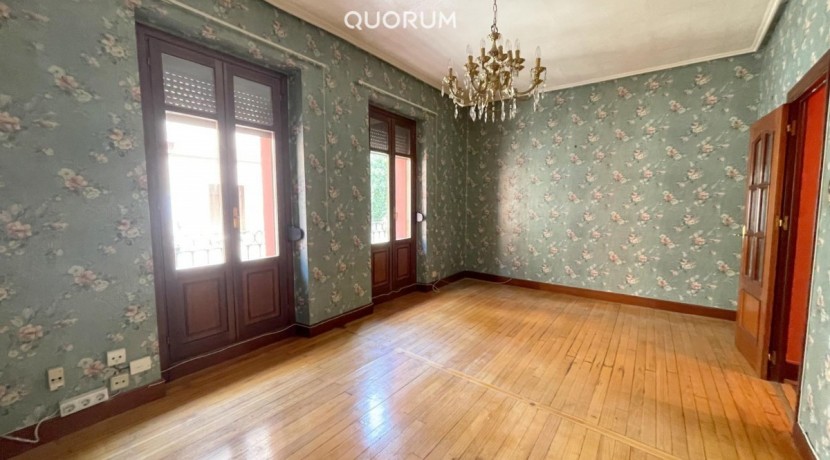 Vivienda de 2 Habitaciones En El Casco Histórico