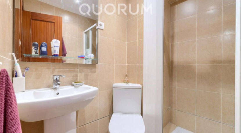 VIVIENDA DE 2 HABITACIONES PARA ENTRAR A VIVIR A DOS MINUTOS DEL CENTRO DE BARAKALDO