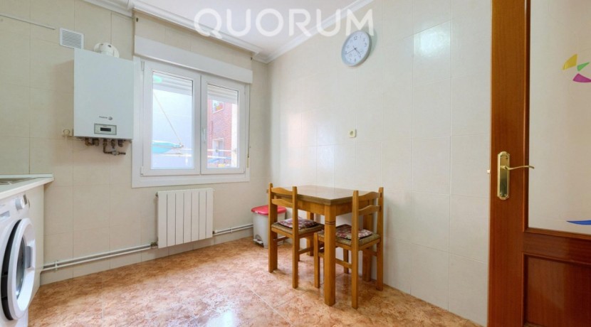 VIVIENDA DE 2 HABITACIONES PARA ENTRAR A VIVIR A DOS MINUTOS DEL CENTRO DE BARAKALDO