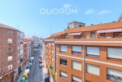VIVIENDA DE 2 HABITACIONES PARA ENTRAR A VIVIR A DOS MINUTOS DEL CENTRO DE BARAKALDO