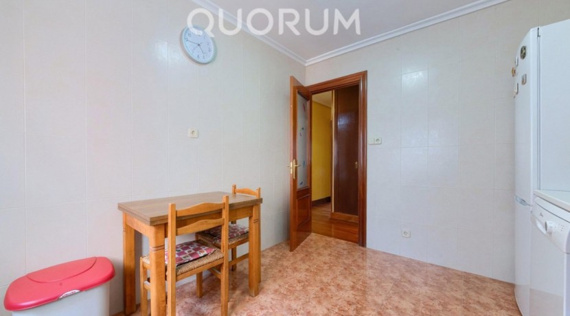 VIVIENDA DE 2 HABITACIONES PARA ENTRAR A VIVIR A DOS MINUTOS DEL CENTRO DE BARAKALDO