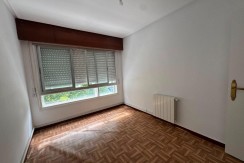 VIVIENDA DE TRES HABITACIONES CON ASCENSOR A NIVEL DE CALLE