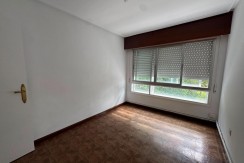 VIVIENDA DE TRES HABITACIONES CON ASCENSOR A NIVEL DE CALLE