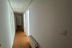 VIVIENDA DE TRES HABITACIONES CON ASCENSOR A NIVEL DE CALLE