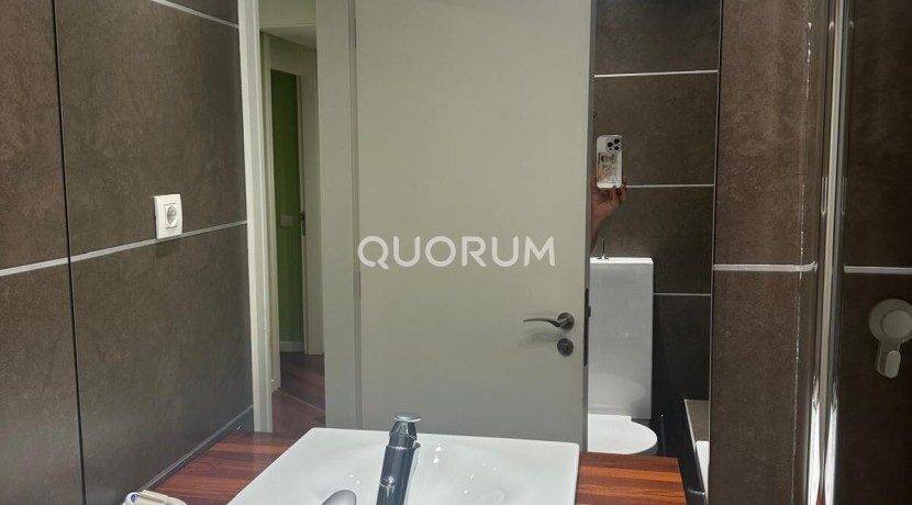 Vivienda En Plaza Euskadi Para Entrar A Vivir