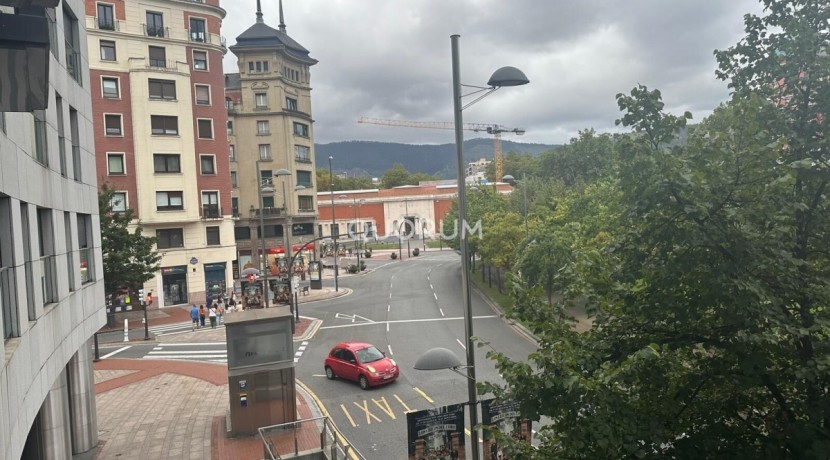 Vivienda En Plaza Euskadi Para Entrar A Vivir