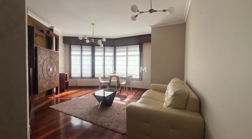 Vivienda Para Contratos de Temporada 4 Habitaciones con Garaje