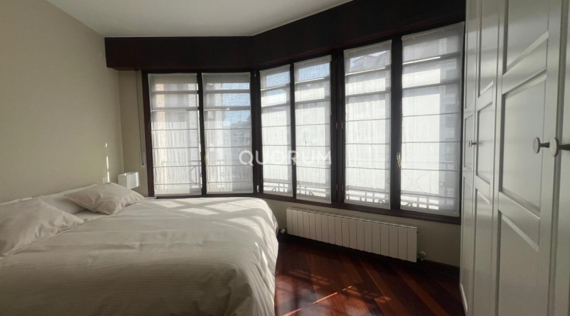 Vivienda Para Contratos de Temporada 4 Habitaciones con Garaje