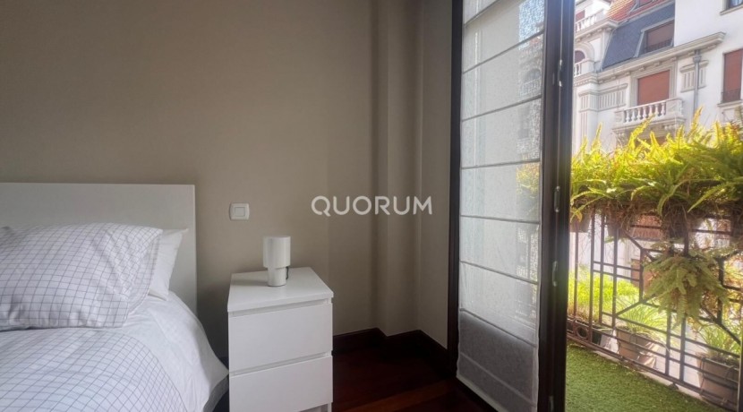 Vivienda Para Contratos de Temporada 4 Habitaciones con Garaje