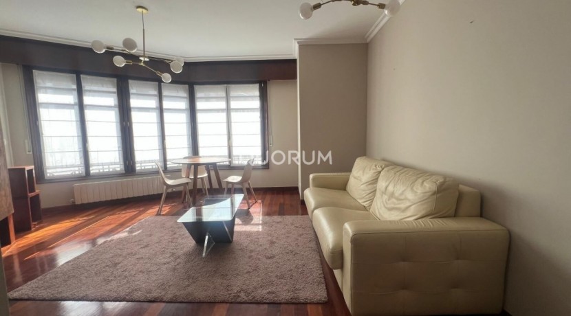 Vivienda Para Contratos de Temporada 4 Habitaciones con Garaje