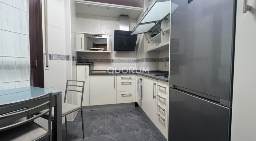 Vivienda Para Contratos de Temporada 4 Habitaciones con Garaje