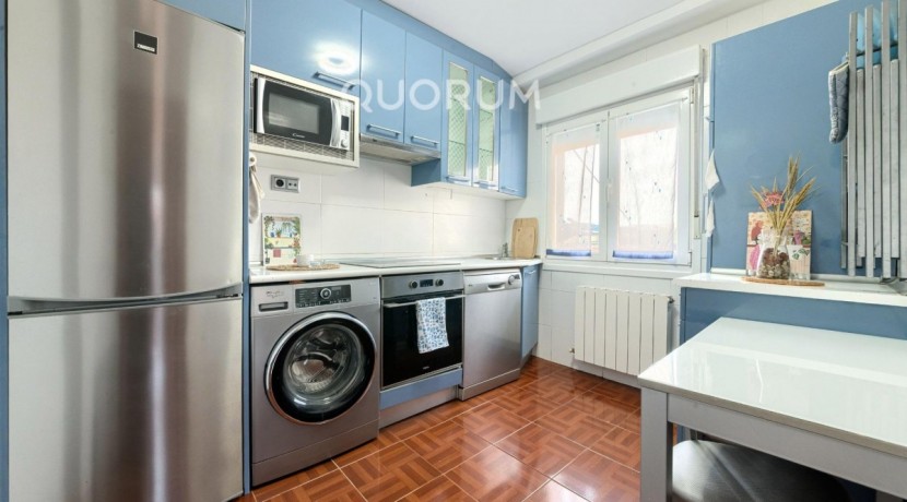 VIVIENDA PARA ENTRAR A VIVIR DE 2 HABITACIONES CON TERRAZA