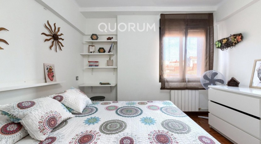 VIVIENDA PARA ENTRAR A VIVIR DE 2 HABITACIONES CON TERRAZA
