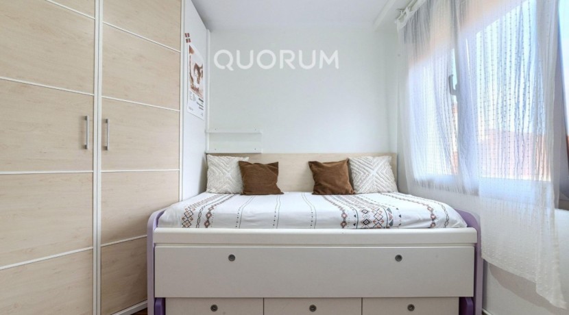 VIVIENDA PARA ENTRAR A VIVIR DE 2 HABITACIONES CON TERRAZA