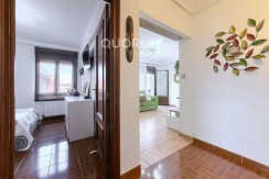VIVIENDA PARA ENTRAR A VIVIR DE 2 HABITACIONES CON TERRAZA
