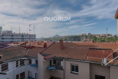 VIVIENDA PARA ENTRAR A VIVIR DE 2 HABITACIONES CON TERRAZA