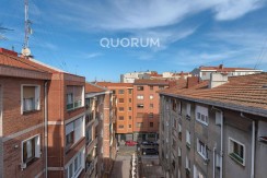 VIVIENDA PARA ENTRAR A VIVIR DE 2 HABITACIONES CON TERRAZA